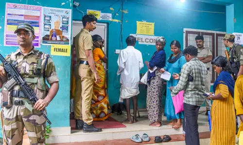केरल में 9 और 11 दिसंबर को होंगे स्थानीय निकाय चुनाव, 13 दिसंबर को मतगणना केरल में 9 और 11 दिसंबर को होंगे स्थानीय निकाय चुनाव, 13 दिसंबर को मतगणना
