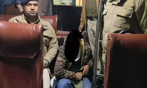 Shimla district में 9.6 ग्राम चिट्टा और 128 ग्राम अफीम के साथ दो गिरफ्तार Shimla district में 9.6 ग्राम चिट्टा और 128 ग्राम अफीम के साथ दो गिरफ्तार