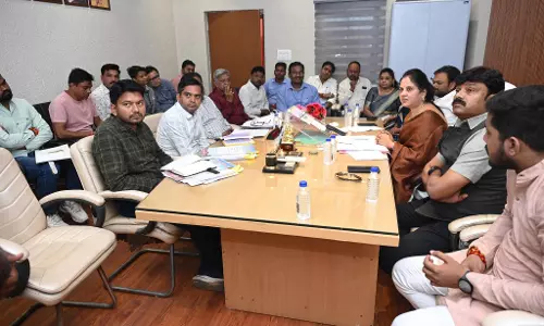 रायपुर शहर की सफाई व्यवस्था हमारी सर्वोच्च प्राथमिकता : मेयर मीनल चौबे रायपुर शहर की सफाई व्यवस्था हमारी सर्वोच्च प्राथमिकता : मेयर मीनल चौबे