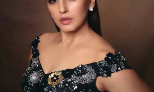 Huma Qureshi ने महारानी अंदाज में बोलीं जेनरेशन ज़ेड की लोकप्रिय बातें