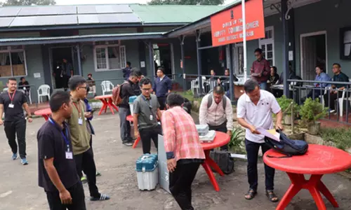 Mizoram: डम्पा विधानसभा सीट पर उपचुनाव के लिए चुनाव अधिकारी पूरी तरह तैयार Mizoram: डम्पा विधानसभा सीट पर उपचुनाव के लिए चुनाव अधिकारी पूरी तरह तैयार