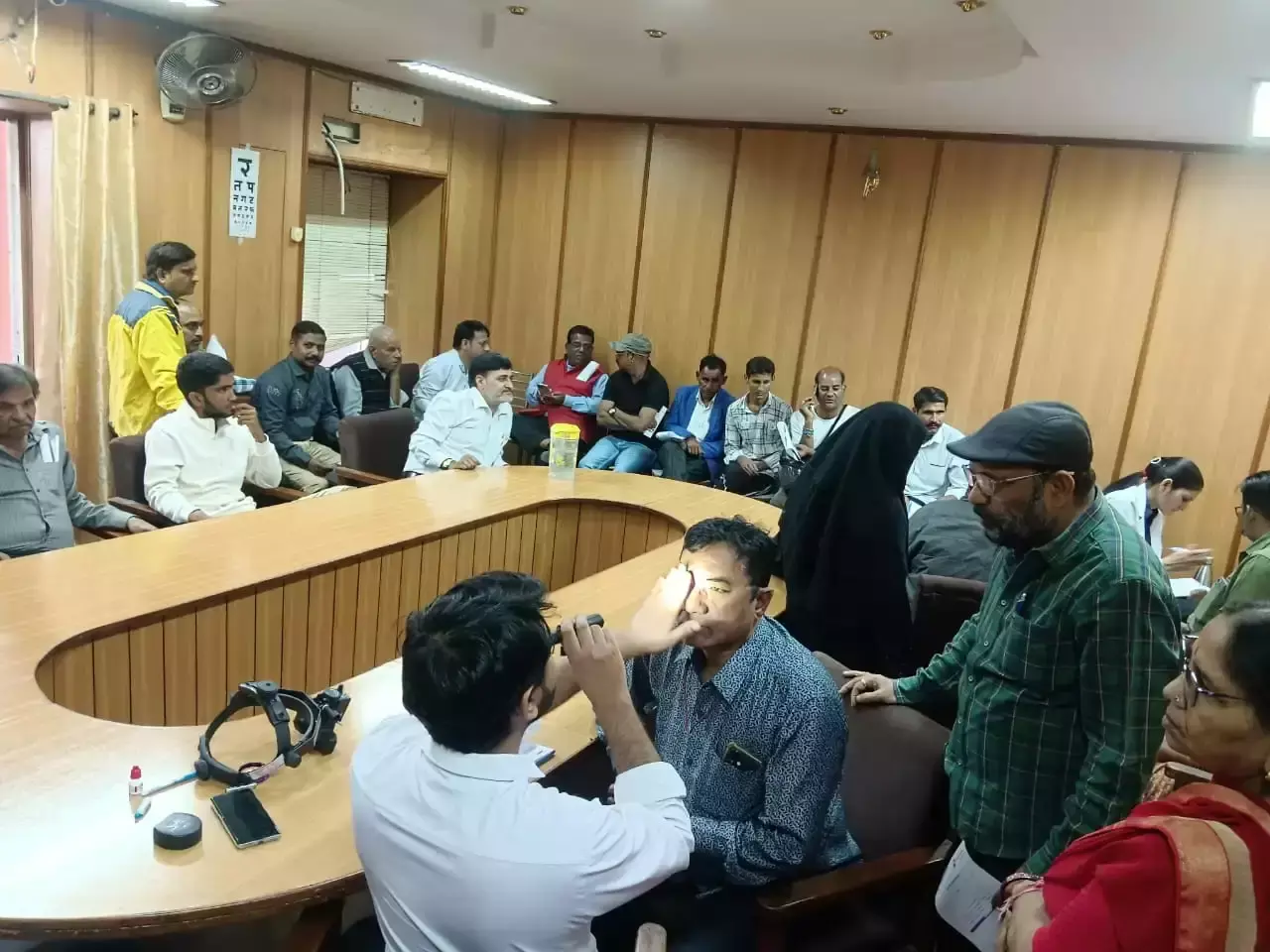 Jaipur: प्रेस क्लब के नेत्र शिविर में 250 लोग हुए शामिल