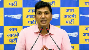 प्रदूषण पर राजनीति: आप का आरोप- सरकार का मकसद प्रदूषण नहीं, आंकड़े कम करना है