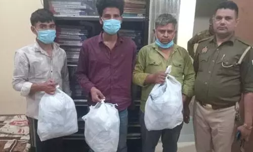 तीन नशे के सौदागरों को पुलिस ने किया गिरफ्तार, 4.5 किलो मादक पदार्थ बरामद तीन नशे के सौदागरों को पुलिस ने किया गिरफ्तार, 4.5 किलो मादक पदार्थ बरामद