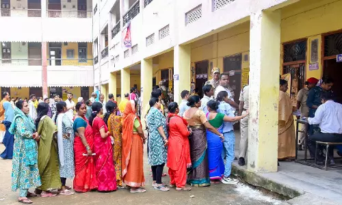 Bihar polls: दूसरे चरण में 122 सीटों के लिए 1,302 उम्मीदवार मैदान में Bihar polls: दूसरे चरण में 122 सीटों के लिए 1,302 उम्मीदवार मैदान में