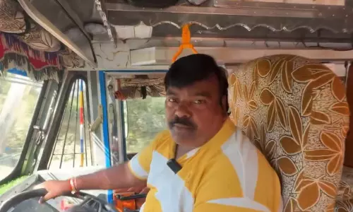 भारत के मशहूर ट्रक ड्राइवर व्लॉगर ने अवैध वसूली का किया विरोध, कौन हैं राजेश रवानी?