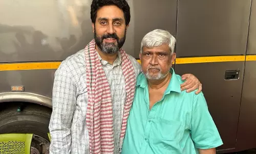 अभिषेक बच्चन ने अपने 27 साल पुराने मेकअप आर्टिस्ट को दी श्रद्धांजलि अभिषेक बच्चन ने अपने 27 साल पुराने मेकअप आर्टिस्ट को दी श्रद्धांजलि