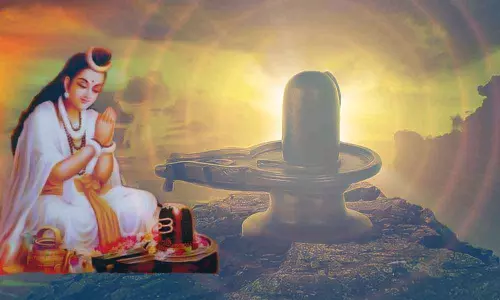 सोमवार को करें भगवान शिव की पूजा, जानें आसान विधि