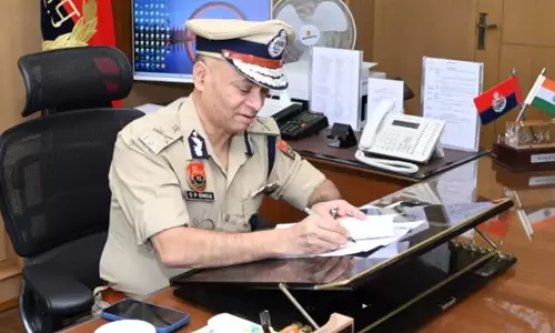 Chandigarh: शराब पीकर वाहन चलाने वालों पर कार्रवाई तेज, DGP हरियाणा का संदेश Chandigarh: शराब पीकर वाहन चलाने वालों पर कार्रवाई तेज, DGP हरियाणा का संदेश