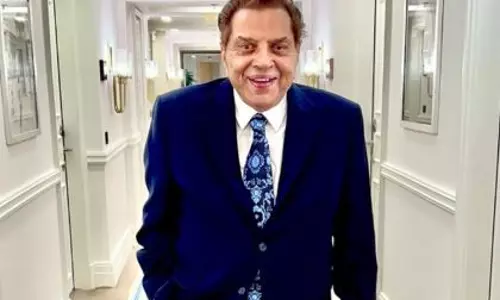 Dharmendra मुंबई के ब्रीच कैंडी अस्पताल में भर्ती