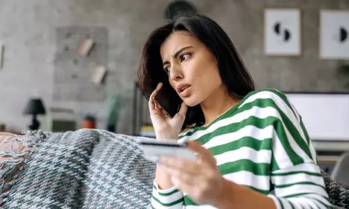 ठेकेदार का धोखा: साथी की तलाश में Vicki Donor होने का दावा ठेकेदार का धोखा: साथी की तलाश में Vicki Donor होने का दावा