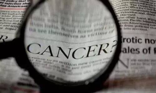 Cancer मिथक: परफ्यूम और डियोड्रेंट से नहीं होता रिस्क Cancer मिथक: परफ्यूम और डियोड्रेंट से नहीं होता रिस्क