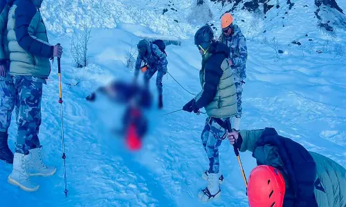 Nepal के मनांग में लगभग तीन सप्ताह से लापता दो भारतीय पर्यटकों के शव मिले