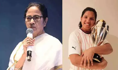 Bengal के मुख्यमंत्री ने ऋचा के नाम पर एक क्रिकेट स्टेडियम का नाम रखने का आश्वासन दिया Bengal के मुख्यमंत्री ने ऋचा के नाम पर एक क्रिकेट स्टेडियम का नाम रखने का आश्वासन दिया