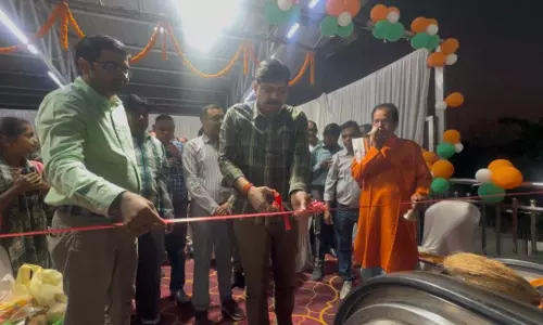 रायपुर रेलवे स्टेशन के प्लेटफॉर्म 7 पर दो एस्केलेटर का उद्घाटन रायपुर रेलवे स्टेशन के प्लेटफॉर्म 7 पर दो एस्केलेटर का उद्घाटन
