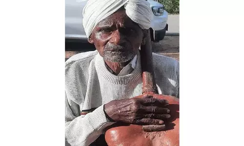 सदियों पुराने Burra Katha कलाकार का निधन