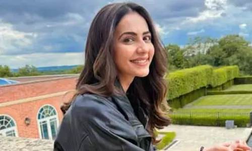 Rakul Preet Singh ने आर माधवन के साथ स्क्रीन पर काम करने का अनुभव साझा किया Rakul Preet Singh ने आर माधवन के साथ स्क्रीन पर काम करने का अनुभव साझा किया