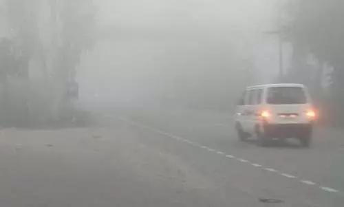 शीतलहर का येलो अलर्ट, कड़ाके की ठंड पड़ रही शीतलहर का येलो अलर्ट, कड़ाके की ठंड पड़ रही