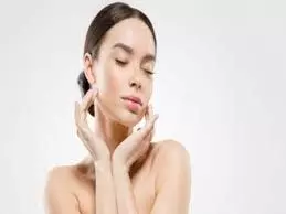 Beauty Care Tips : घर पर बने आंवला फेस पैक से चेहरे की मृत त्वचा से पाएं छुटकारा Beauty Care Tips : घर पर बने आंवला फेस पैक से चेहरे की मृत त्वचा से पाएं छुटकारा