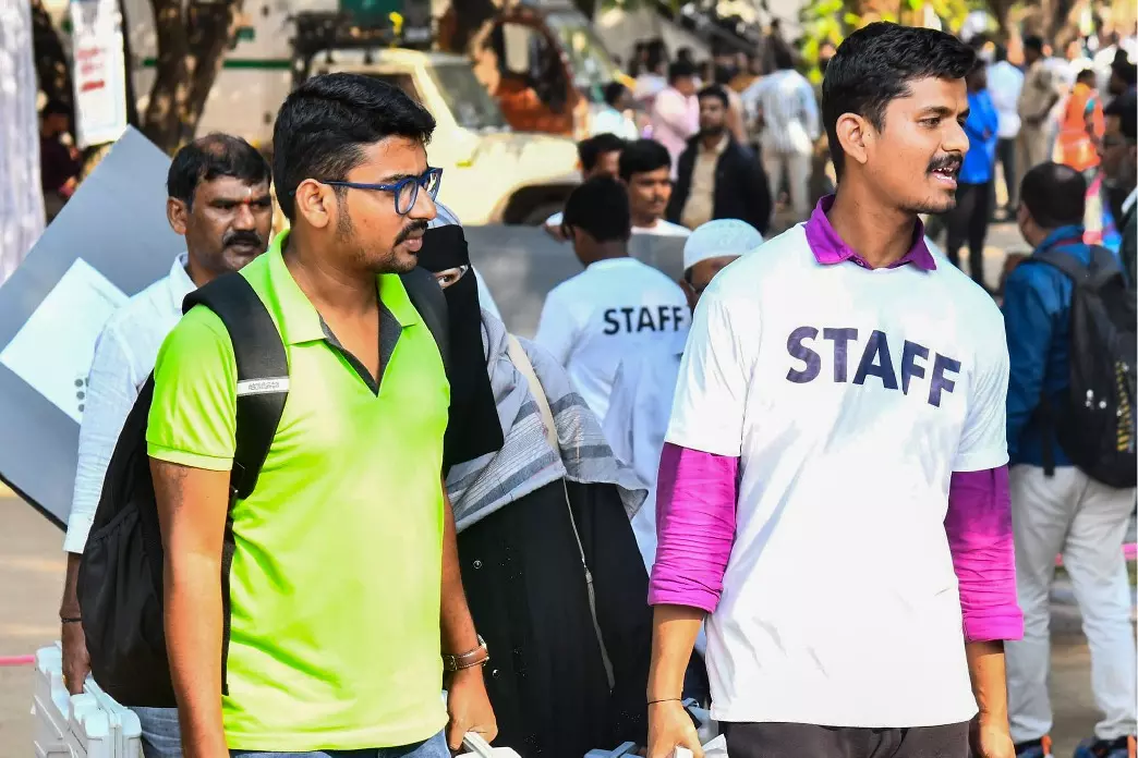 जुबली हिल्स उपचुनाव के लिए सभी मतदान केंद्रों पर ड्रोन तैनात किए जाएंगे जुबली हिल्स उपचुनाव के लिए सभी मतदान केंद्रों पर ड्रोन तैनात किए जाएंगे
