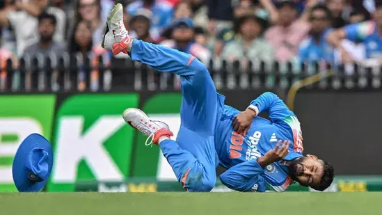 Shreyas Iyer का ऑक्सीजन लेवल 50 तक गिरा, खड़े नहीं हो पा रहे Shreyas Iyer का ऑक्सीजन लेवल 50 तक गिरा, खड़े नहीं हो पा रहे