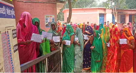 बिहार चुनाव: एक बजे तक 47.62 फीसदी मतदान, किशनगंज सबसे आगे बिहार चुनाव: एक बजे तक 47.62 फीसदी मतदान, किशनगंज सबसे आगे
