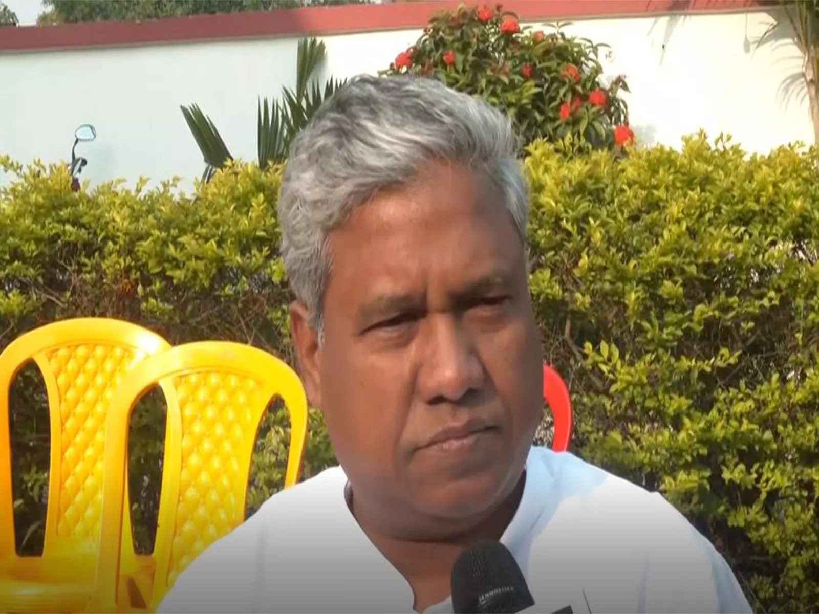 NDA की आंधी चल रही है: बिहार चुनाव पर HAM(S) प्रमुख संतोष कुमार सुमन NDA की आंधी चल रही है: बिहार चुनाव पर HAM(S) प्रमुख संतोष कुमार सुमन