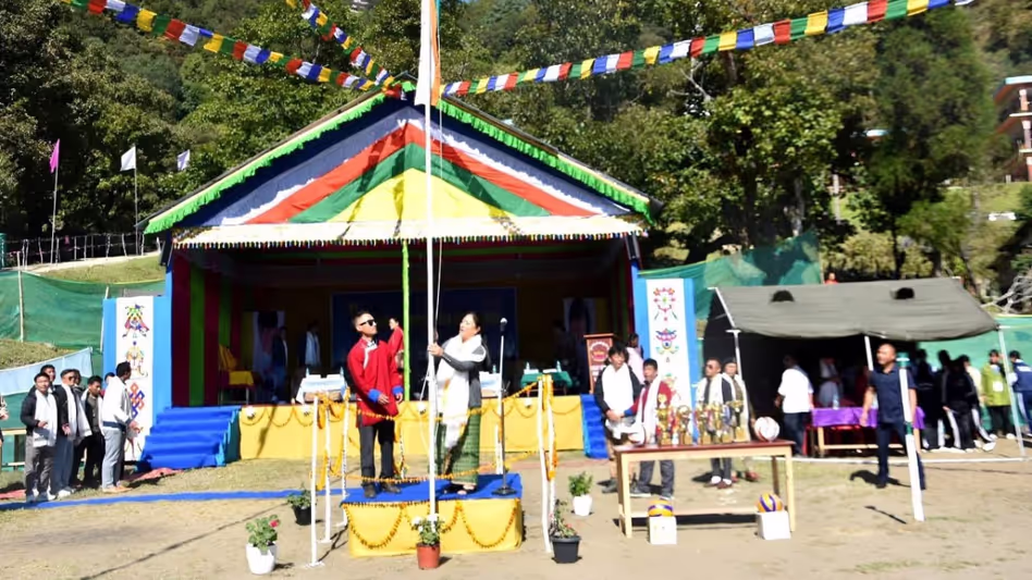 Arunachal : बीसीईएफ स्कूल की 7वीं वार्षिक खेलकूद, सांस्कृतिक और साहित्यिक बैठक का उद्घाटन Arunachal : बीसीईएफ स्कूल की 7वीं वार्षिक खेलकूद, सांस्कृतिक और साहित्यिक बैठक का उद्घाटन
