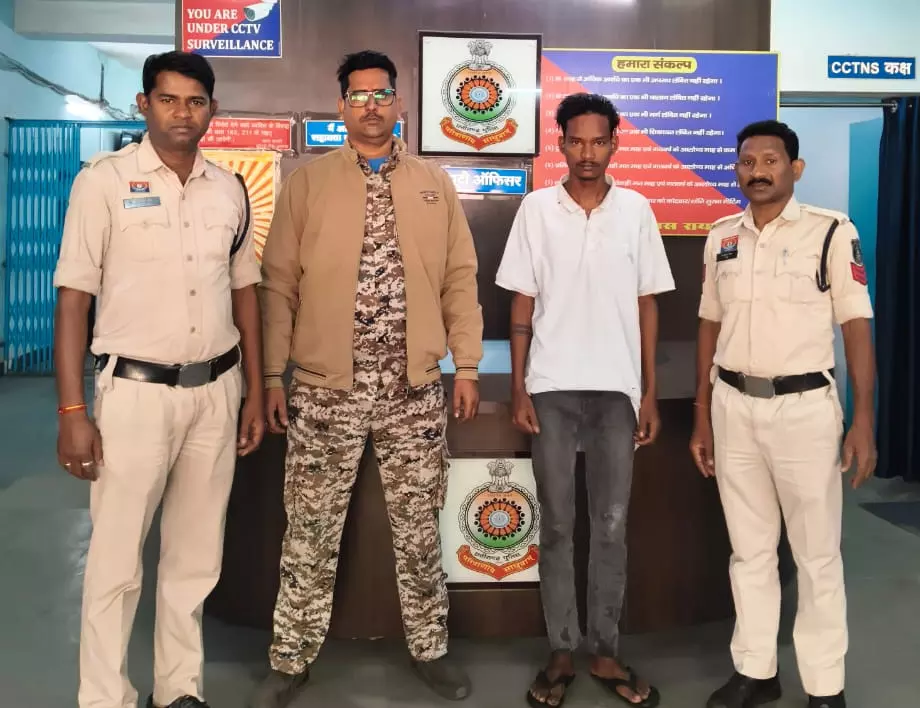 शराब के लिए पैसे माँगने पर युवक से मारपीट, आरोपी गिरफ्तार शराब के लिए पैसे माँगने पर युवक से मारपीट, आरोपी गिरफ्तार