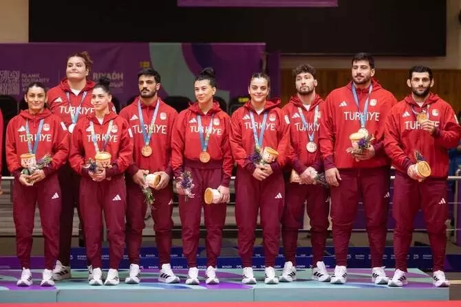 रियाद 2025: Azerbaijan ने जूडो में मिक्स्ड टीम गोल्ड जीता, तुर्की ओवरऑल स्टैंडिंग में शीर्ष पर रियाद 2025: Azerbaijan ने जूडो में मिक्स्ड टीम गोल्ड जीता, तुर्की ओवरऑल स्टैंडिंग में शीर्ष पर