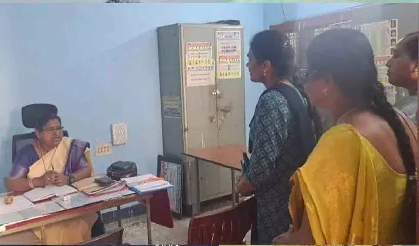 Karimnagar जिला कल्याण अधिकारी पर शिकायतों की जांच जारी Karimnagar जिला कल्याण अधिकारी पर शिकायतों की जांच जारी