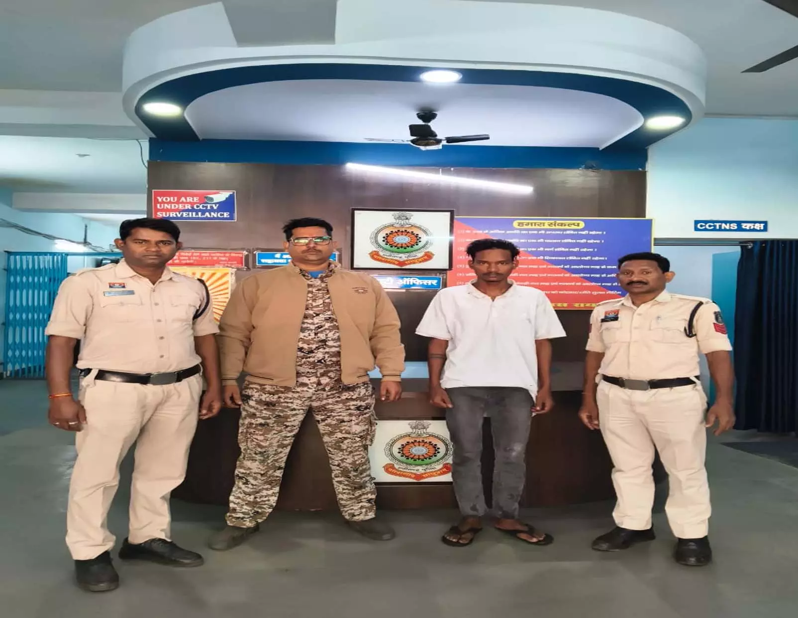 CG: शराब के लिए पैसे मांगने पर युवक से मारपीट करने वाले आरोपी गिरफ्तार CG: शराब के लिए पैसे मांगने पर युवक से मारपीट करने वाले आरोपी गिरफ्तार
