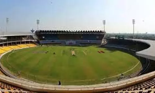 IND vs SA: कोलकाता की पिच पर कौन से दिन से मिलेगा टर्न, पिच क्यूरेटर ने किया बड़ा खुलासा IND vs SA: कोलकाता की पिच पर कौन से दिन से मिलेगा टर्न, पिच क्यूरेटर ने किया बड़ा खुलासा