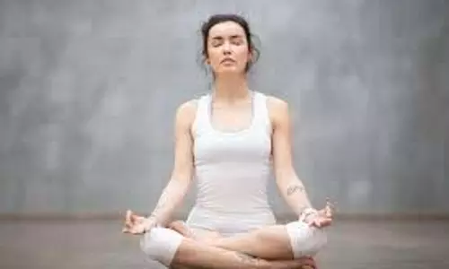 Winter Yoga: ठंडी हवा से बचाएंगे ये प्राणायाम, इम्यूनिटी भी होगी मजबूत Winter Yoga: ठंडी हवा से बचाएंगे ये प्राणायाम, इम्यूनिटी भी होगी मजबूत