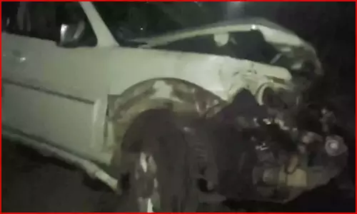 सड़क हादसे में चार युवकों की मौत, तेज रफ्तार कार बनी वजह सड़क हादसे में चार युवकों की मौत, तेज रफ्तार कार बनी वजह