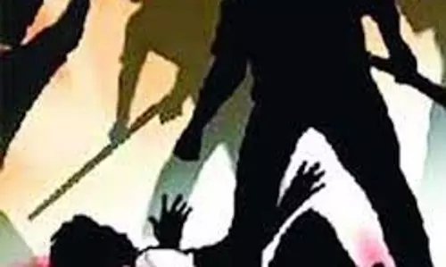 Ujjain News: शराब के पैसे न देने पर युवक पर तलवार से हमला