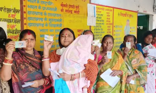 झारखंड: घाटशिला विधानसभा सीट पर उपचुनाव में मतदान को लेकर उत्साह, सुबह नौ बजे तक 17.33 प्रतिशत वोट पड़े