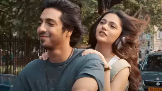 Kantara: चैप्टर 1 से सैयारा: ये हैं 2025 की अब तक की सबसे ज़्यादा कमाई करने वाली भारतीय फ़िल्में