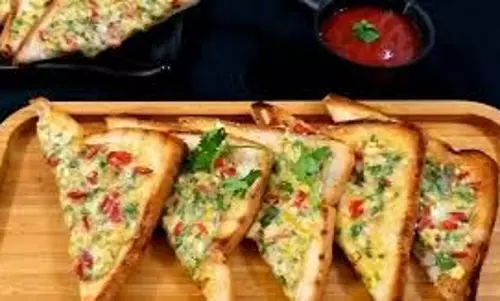 Recipe :सिर्फ 2 मिनट में बनाएं बच्चों की फेवरेट क्रंची ‘चिली चीज़ ब्रेड टोस्ट Recipe :सिर्फ 2 मिनट में बनाएं बच्चों की फेवरेट क्रंची ‘चिली चीज़ ब्रेड टोस्ट