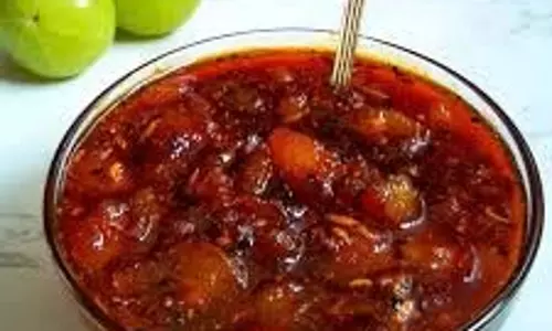 Amla Gud Ki Chutney Recipe: आंवला और गुड़ से बनाएं यह स्वादिष्ट चटनी। Amla Gud Ki Chutney Recipe: आंवला और गुड़ से बनाएं यह स्वादिष्ट चटनी।