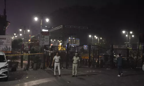 जगन, लोकेश, केटीआर ने लाल किला विस्फोट पर दुख व्यक्त किया जगन, लोकेश, केटीआर ने लाल किला विस्फोट पर दुख व्यक्त किया