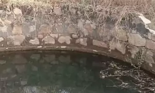 तीन बहनों की कुएं में गिरने से मौत, पुलिस पोस्टमार्टम रिपोर्ट का इंतजार कर रही तीन बहनों की कुएं में गिरने से मौत, पुलिस पोस्टमार्टम रिपोर्ट का इंतजार कर रही