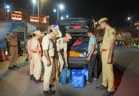 Ahmedabad: हाई अलर्ट के तहत गुजरात के महत्वपूर्ण स्थल सतर्क