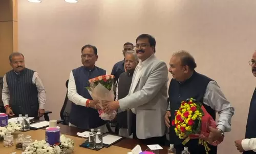 गुजरात के उद्योगपतियों ने CM विष्णुदेव साय से की मुलाकात, छत्तीसगढ़ में निवेश की जताई इच्छा