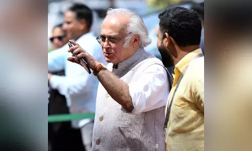 दिल्ली के गंभीर प्रदूषण स्तर पर जयराम रमेश ने GRAP पर निर्भरता की आलोचना की, पूरे साल उत्सर्जन नियंत्रण की मांग दिल्ली के गंभीर प्रदूषण स्तर पर जयराम रमेश ने GRAP पर निर्भरता की आलोचना की, पूरे साल उत्सर्जन नियंत्रण की मांग