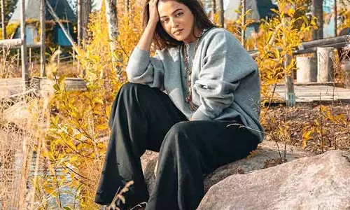 Wamiqa Gabbi ने फ़िनलैंड प्रवास की झलकियाँ पेश कीं Wamiqa Gabbi ने फ़िनलैंड प्रवास की झलकियाँ पेश कीं