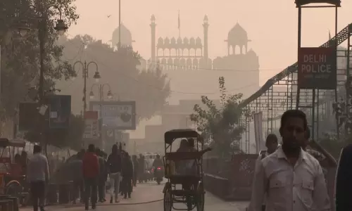 दिल्ली लाल किला विस्फोट की जांच में पुलिस CCTV फुटेज और डंप डेटा पर केंद्रित