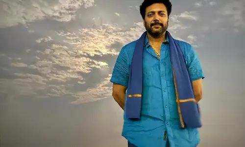 Ravi Mohan ने शिवकार्तिकेयन की पराशक्ति के लिए डबिंग शुरू की Ravi Mohan ने शिवकार्तिकेयन की पराशक्ति के लिए डबिंग शुरू की