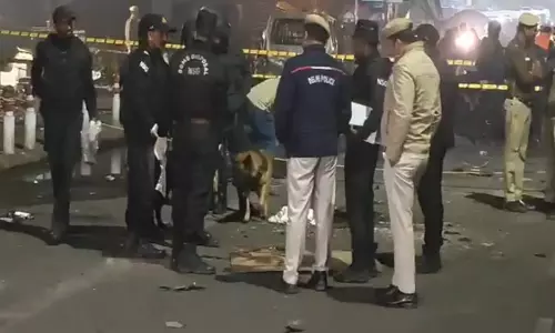 Ambala: दिल्ली धमाके के मद्देनजर हरियाणा में अलर्ट Ambala: दिल्ली धमाके के मद्देनजर हरियाणा में अलर्ट