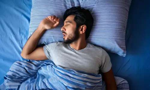 आपके खर्राटों की आवाज ने उड़ा रखी है घर वालों की नींद? फॉलो करें ये 7 डे प्लान आपके खर्राटों की आवाज ने उड़ा रखी है घर वालों की नींद? फॉलो करें ये 7 डे प्लान